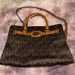 Gently used Mk bag never used only once